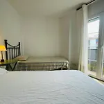 펜션 Townhouse For 6 With Ac Wifi 50m From The 타마리우