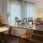 Townhouse For 6 With Ac Wifi 50m From The 펜션 타마리우
