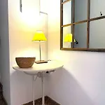 Townhouse For 6 With Ac Wifi 50m From The *