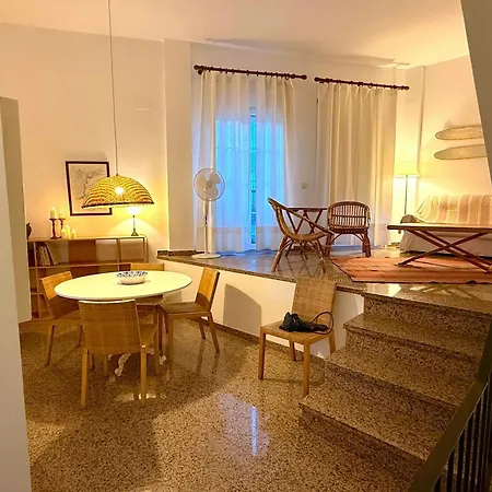Townhouse For 6 With Ac Wifi 50m From The 펜션 타마리우